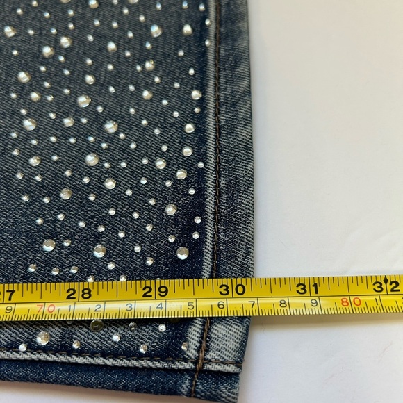 9 th and Main/ NWT/Wide leg/Embellished Women's Jeans/ stretch for comfort/ 16 - Picture 12 of 16